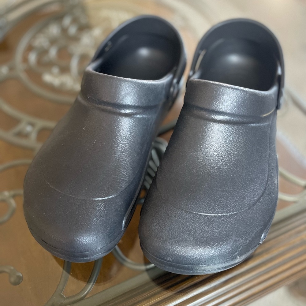 Nonslip Crocs